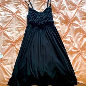 Size: Small. Color: Black